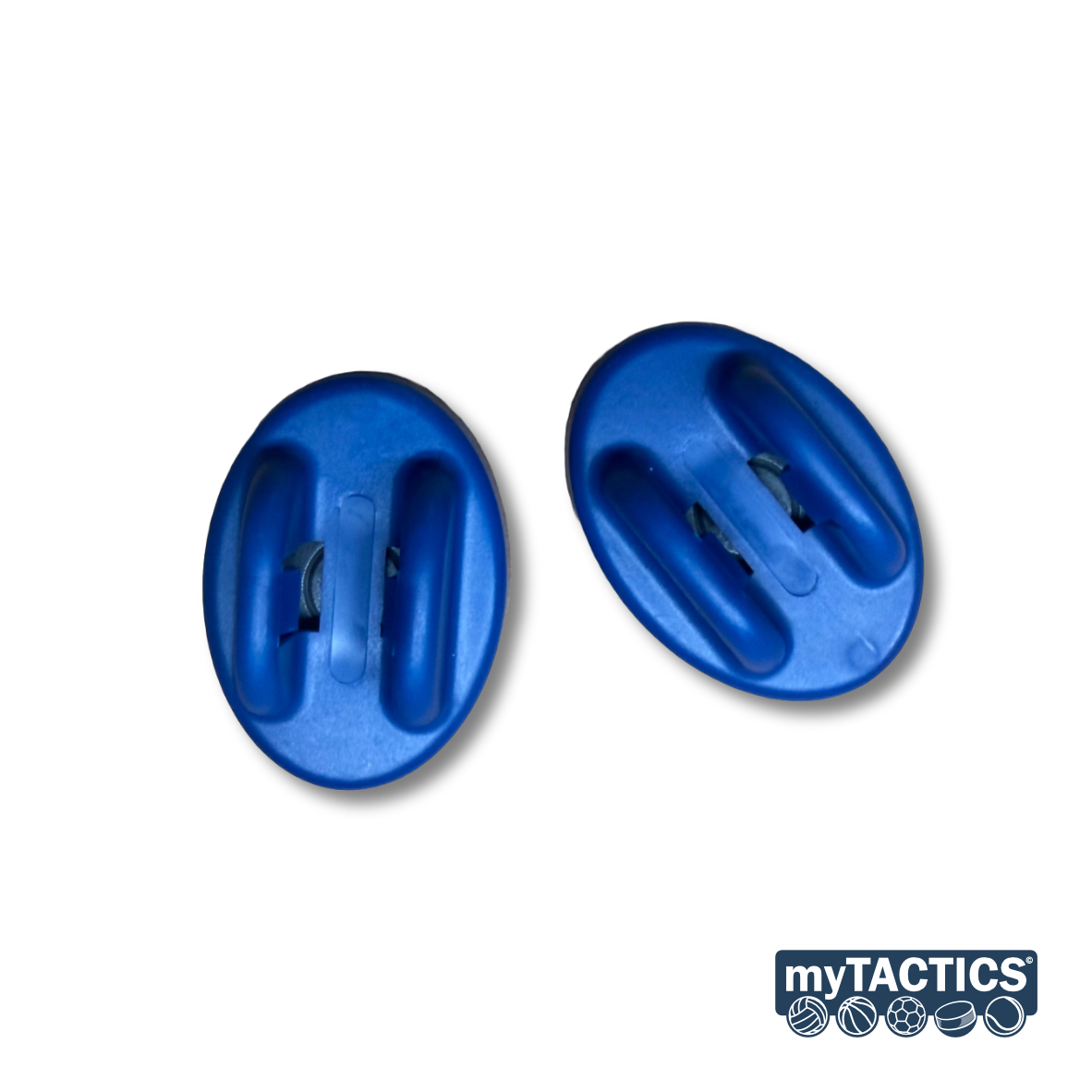 Whiteboard marker with cleaning sponge